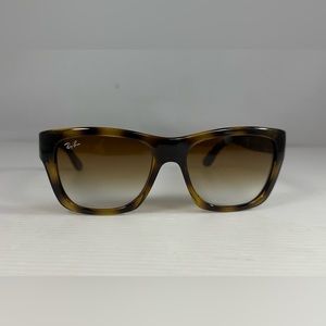 Ladies Ray-Ban Sunglasses